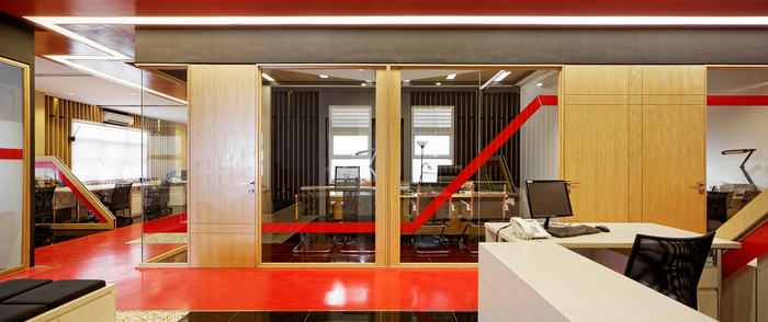 時(shí)尚木語(yǔ)  OMG印尼公司辦公室設(shè)計(jì)欣賞