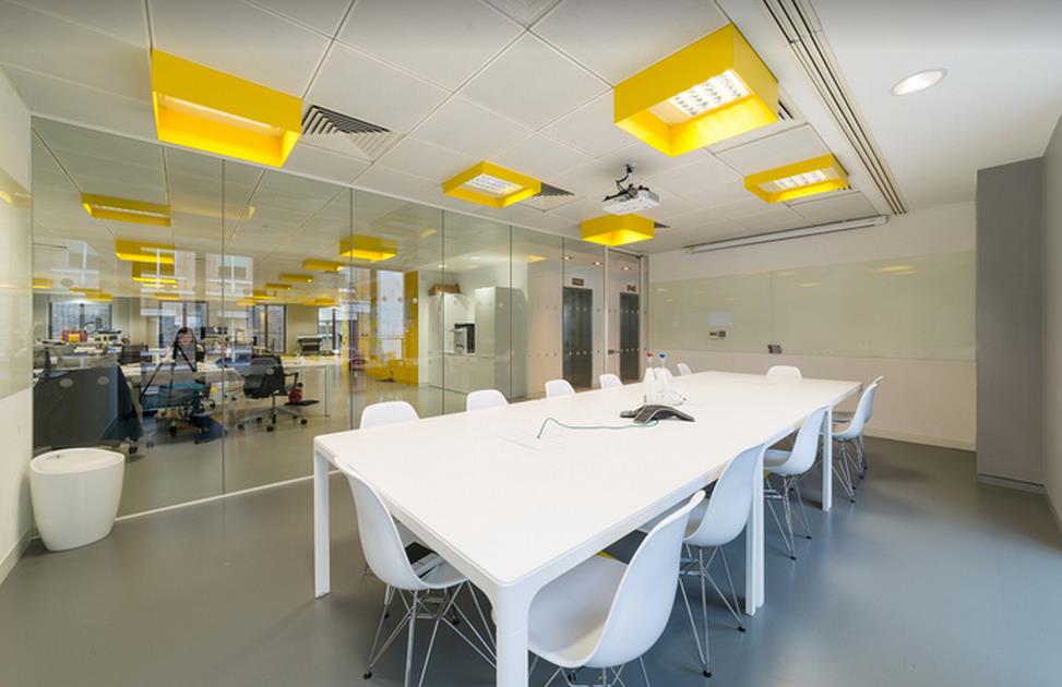 上海辦公室設(shè)計(jì)的主色調(diào)設(shè)定要謹(jǐn)慎