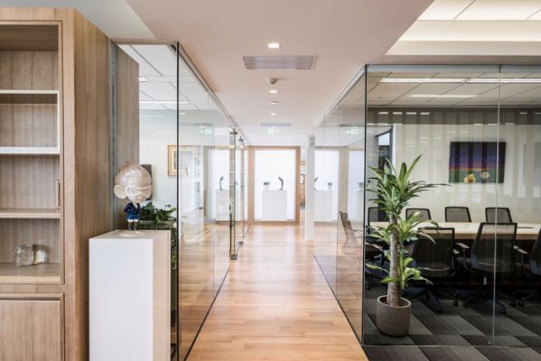 上海辦公室設計中如何選擇辦公室家具？