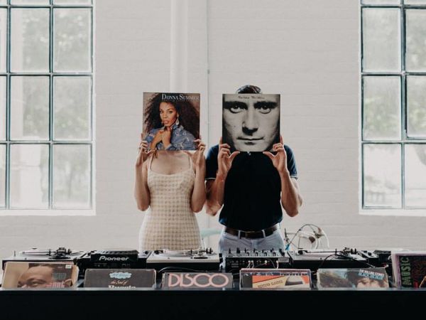 兼具辦公娛樂的聯(lián)合辦公室設(shè)計